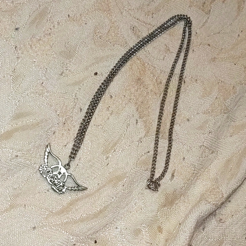 Aerosmith chain necklace